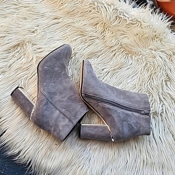 DUNE LONDON NWOB Suede Boots Size 40 - Picture 1 of 9